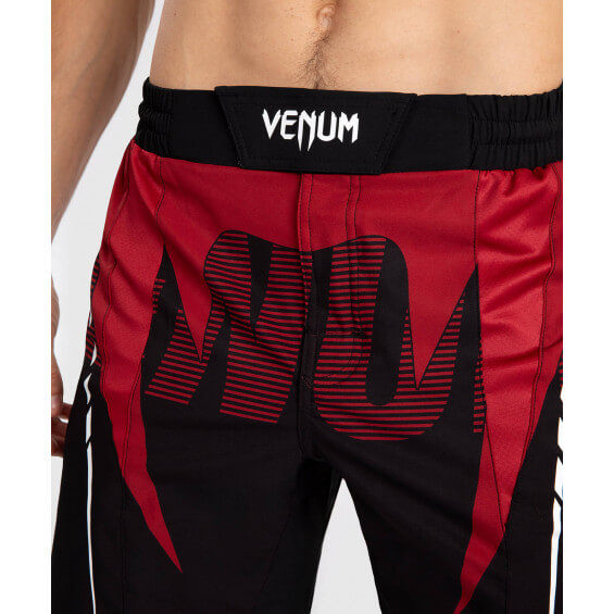 Short de combat Adrenaline Venum noir et rouge